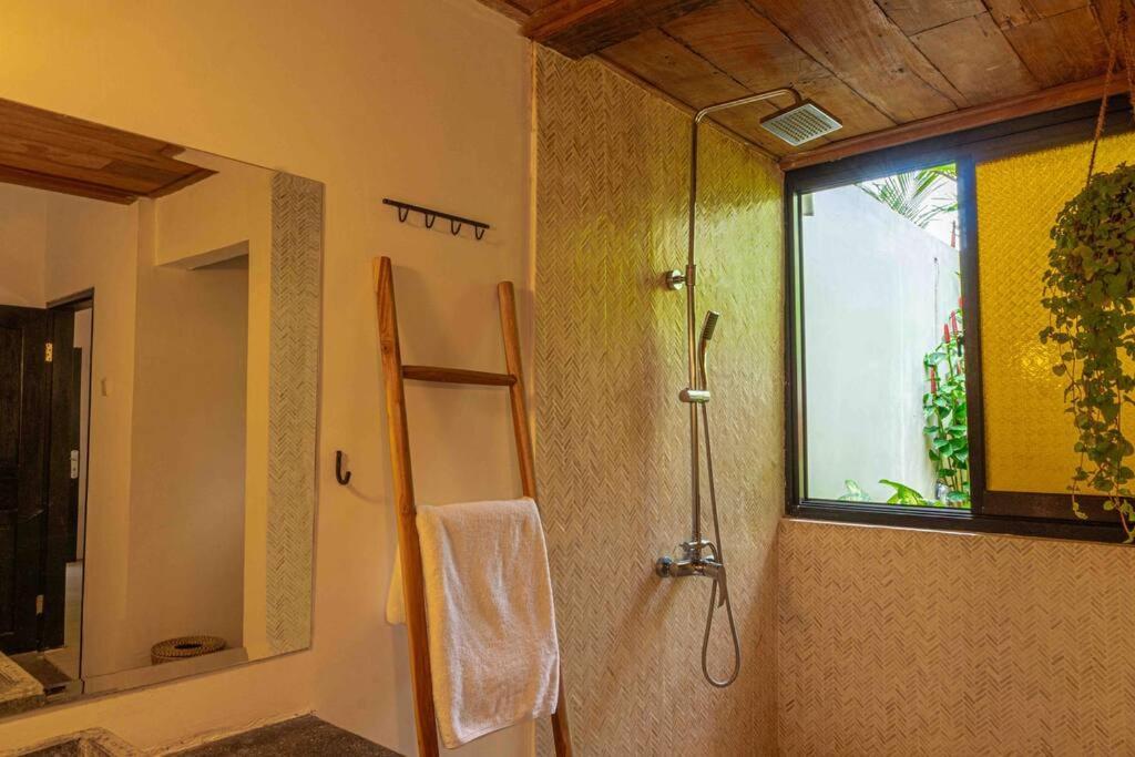 Berawa Canggu Stylish Joglo 3 Bedrooms Private Villa With Private Pool Exterior photo
