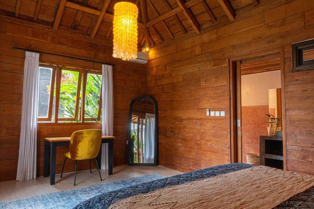 Berawa Canggu Stylish Joglo 3 Bedrooms Private Villa With Private Pool Exterior photo